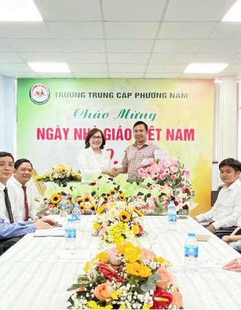 LỄ KỶ NIỆM 43 NĂM NGÀY HIẾN CHƯƠNG CÁC NHÀ GIÁO TẠI TRƯỜNG TRUNG CẤP PHƯƠNG NAM