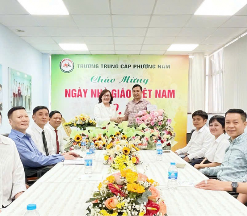 LỄ KỶ NIỆM 43 NĂM NGÀY HIẾN CHƯƠNG CÁC NHÀ GIÁO TẠI TRƯỜNG TRUNG CẤP PHƯƠNG NAM